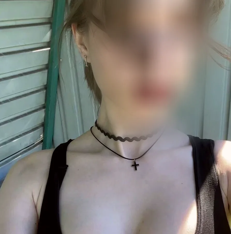 Marie, 21